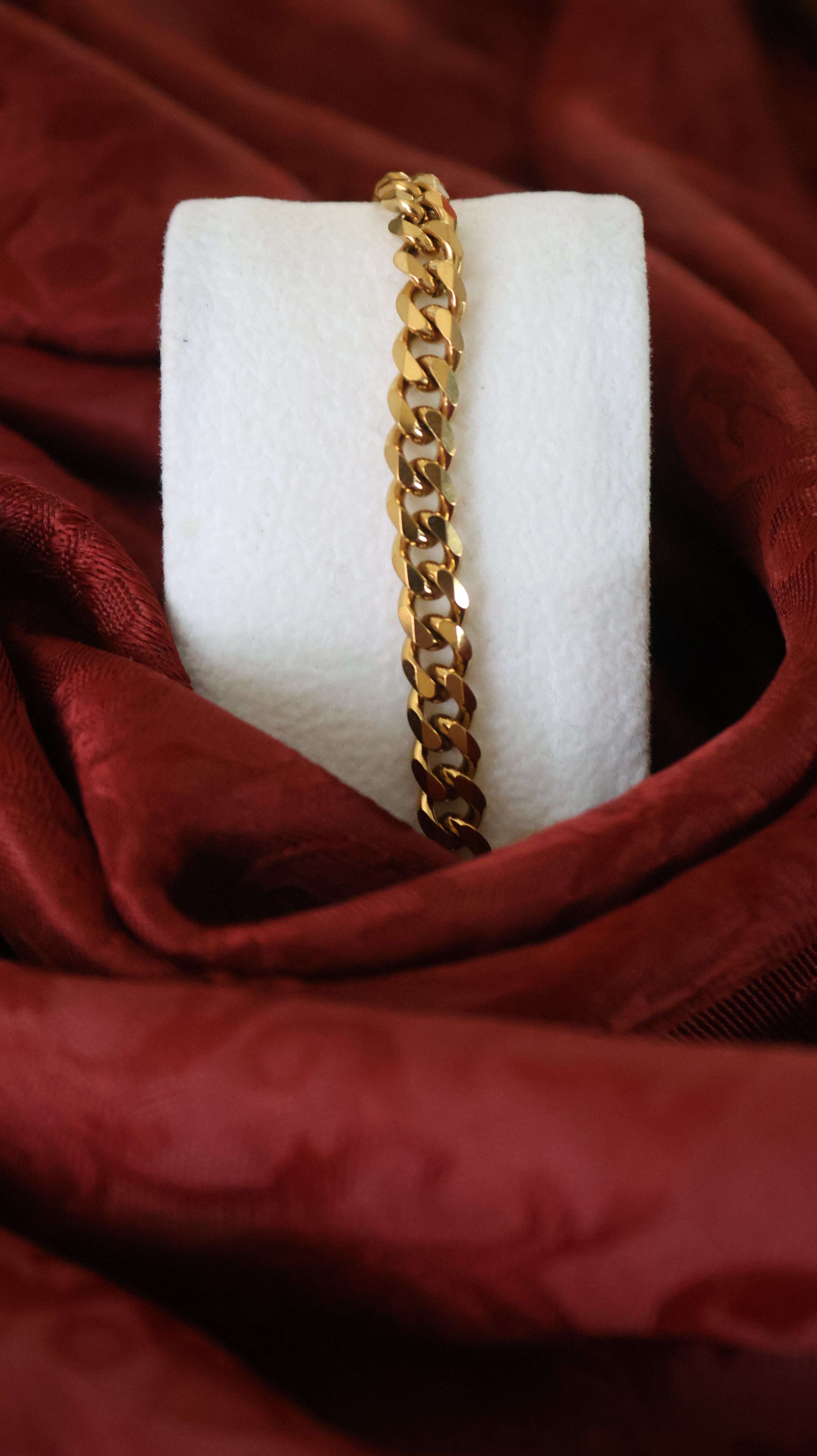 Unshaken – Gold Chain Bracelet for Women | Faith Bracelet Gift